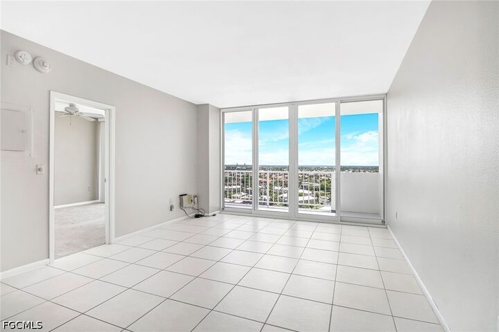 Property Photo:  140 Seaview Court 1504S  FL 34145 