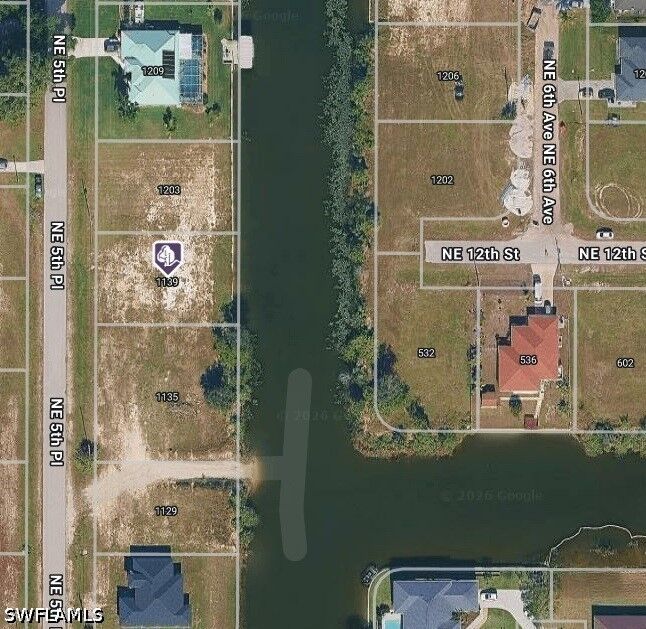 Property Photo:  1139 NE 5th Place  FL 33909 