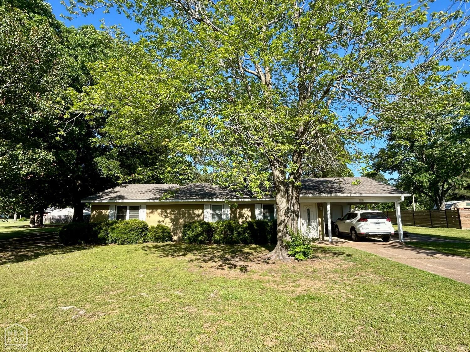 Property Photo: 108 N Pecan AR 72473