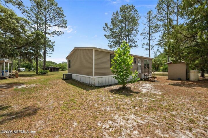 Property Photo:  100 Vivian Drive  FL 32177 