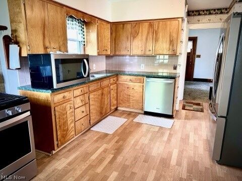 Property Photo: 530 N Bentley OH 44446