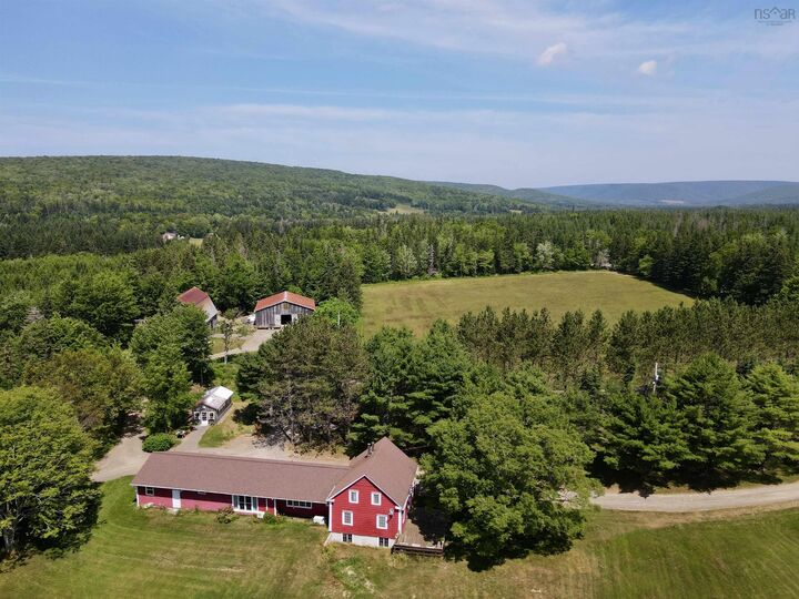 2639 Cabot Trail — photo 1