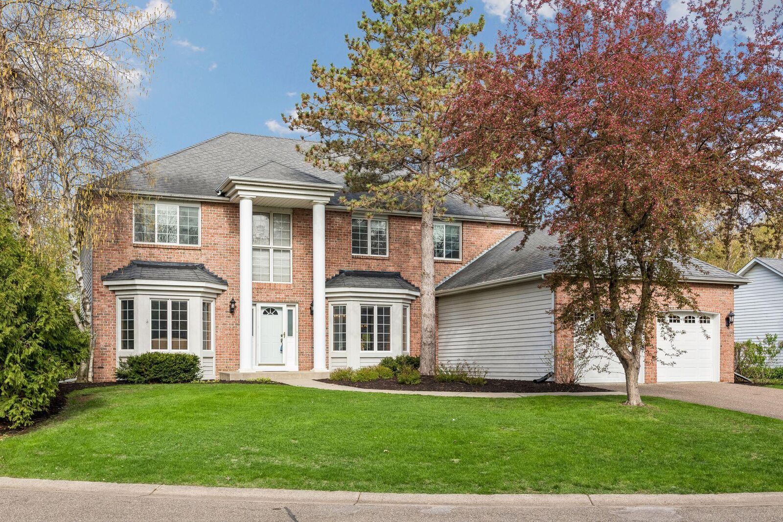 Property Photo: 3655 Urbandale Lane N MN 55446
