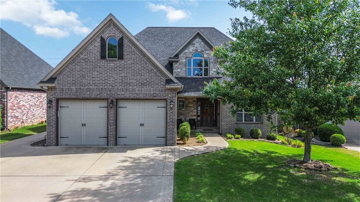 Property Photo:  5618 Brighton Road  AR 72758 