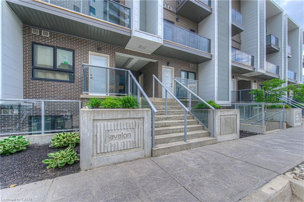 Property Photo:  1430 Highland Road W 19A  ON N2N 0C3 