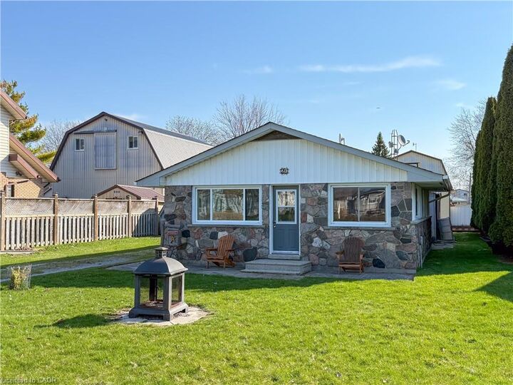 Property Photo:  21 Poplar Road  ON N0E 1M0 