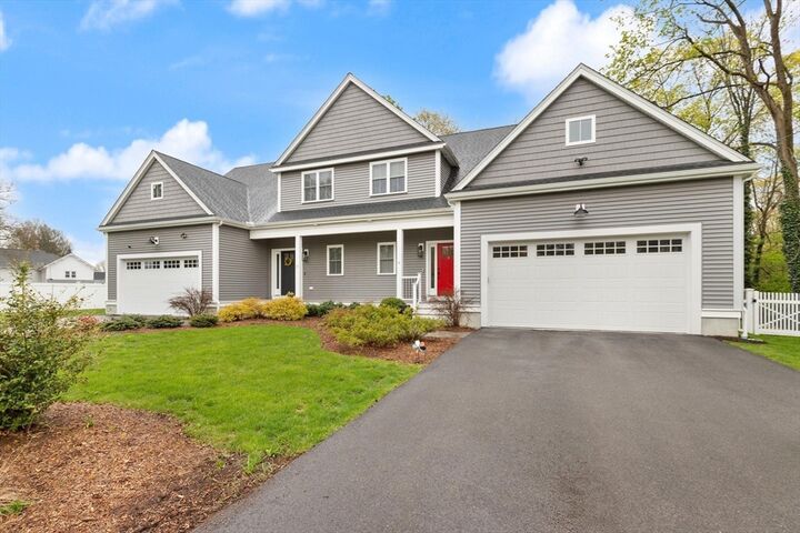 Property Photo:  9 Orchard Pl 9  MA 02035 