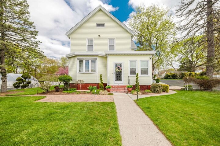 Property Photo:  18 Central Ave  MA 02771 