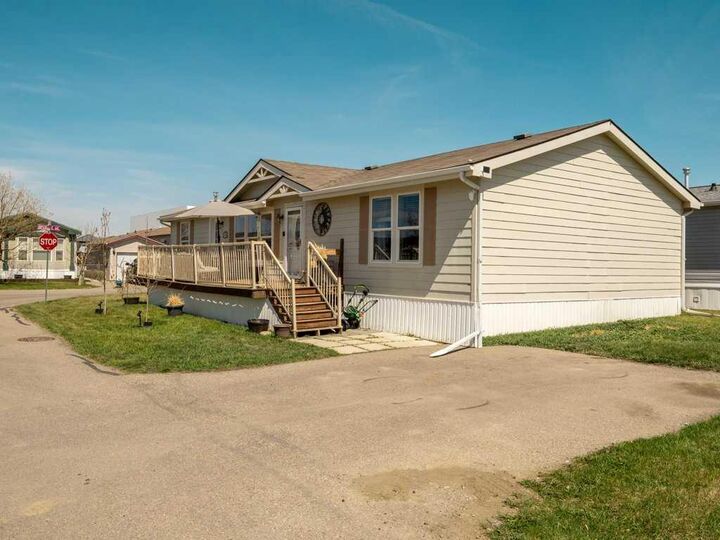 Property Photo: 509 Station Street AB T1M 0B1