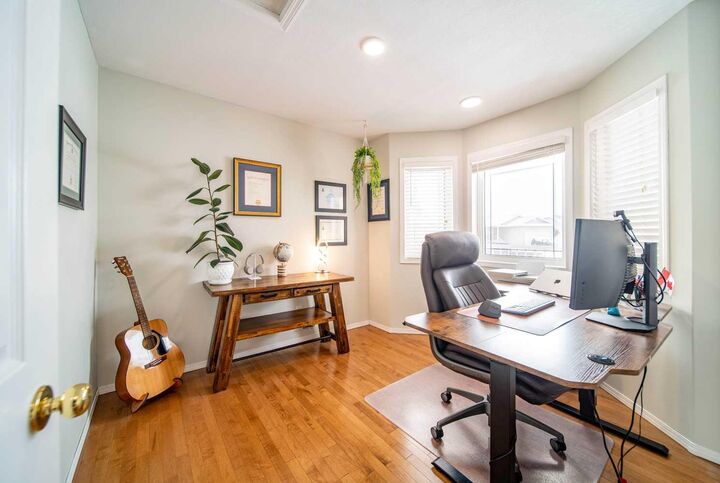 Property Photo:  921 22 Street  AB T9W 1T8 