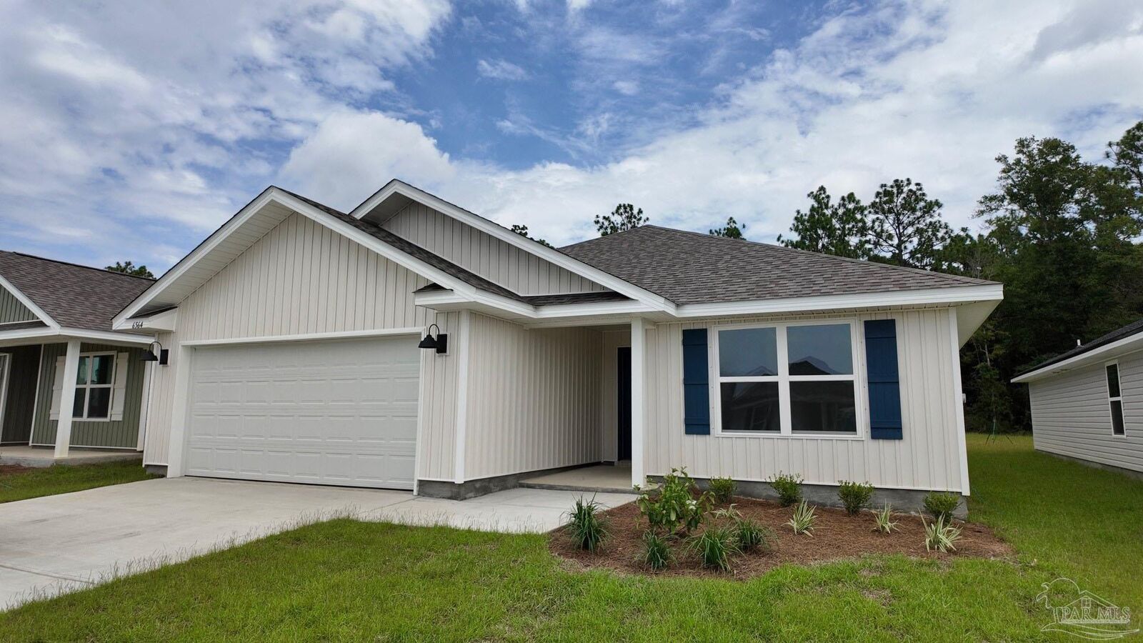 Property Photo: 6564 Firefly Dr FL 32583