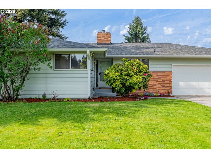Property Photo:  14045 NE Sacramento St  OR 97230 