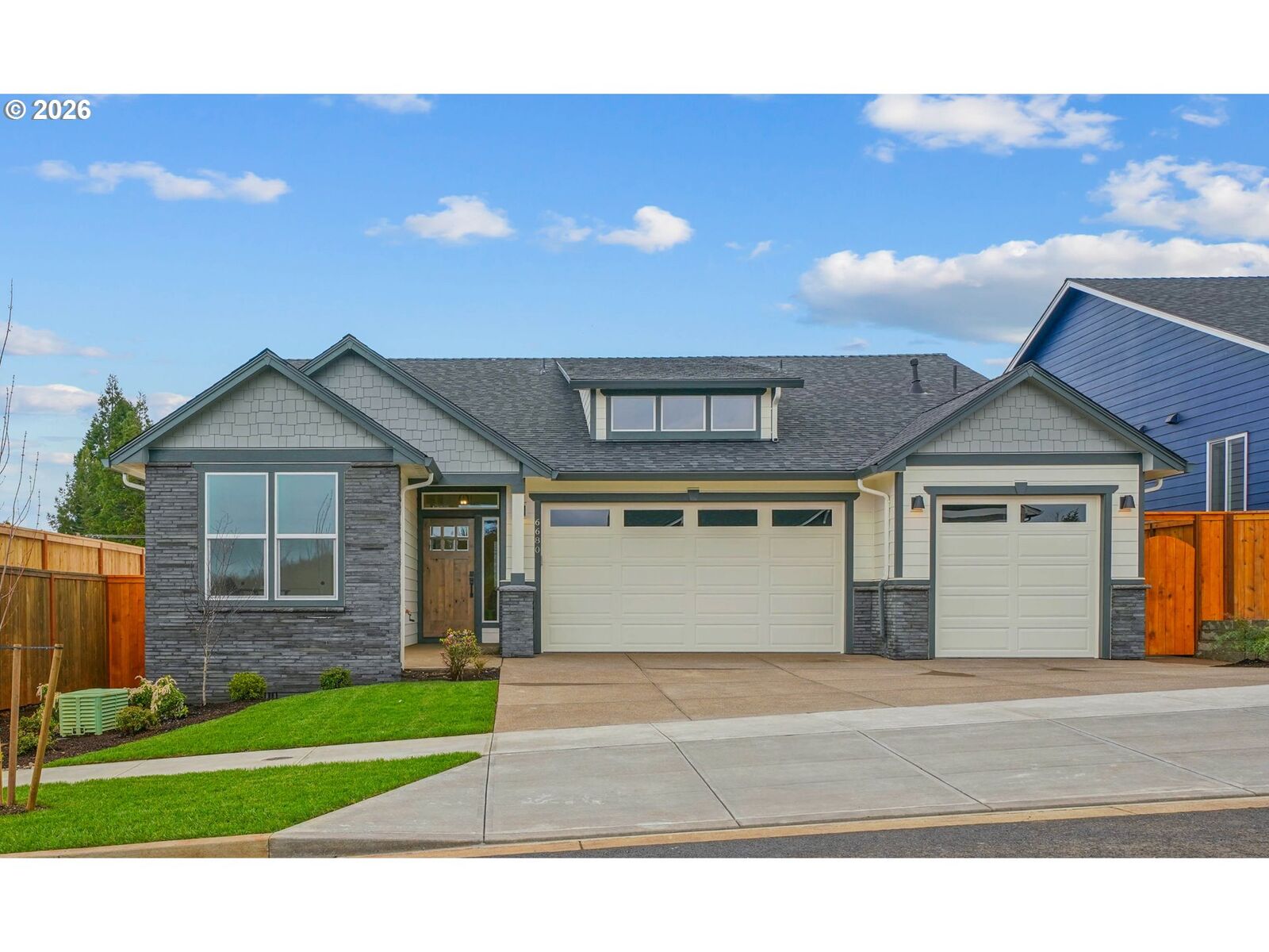 Property Photo:  6704 Naomi Danielle St SE  OR 97306 