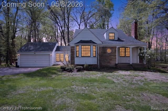 Property Photo:  15985 Oak Drive  MI 48154 