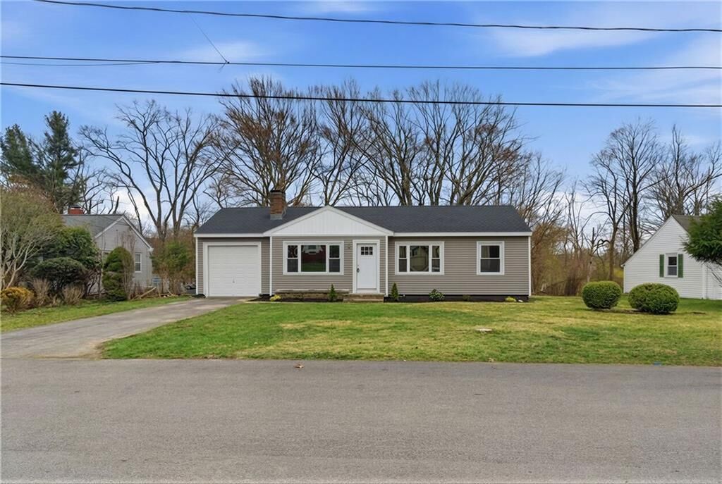 Property Photo:  63 Indian Road  RI 02915 
