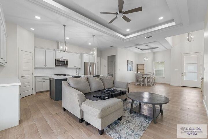Property Photo:  2318 Seagull Ln  TX 78552 