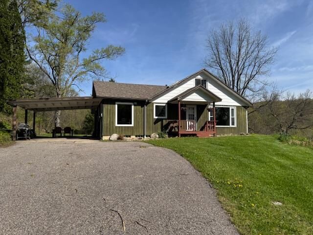 Property Photo:  24078 Chickadee Lane  WI 53581 