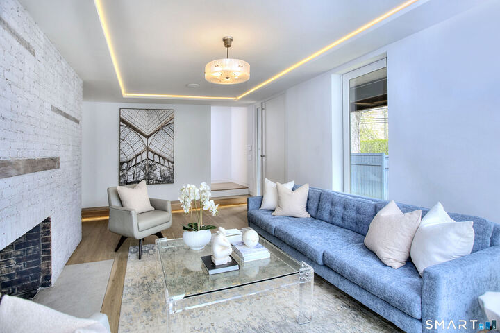 Property Photo:  123 Cross Highway  CT 06880 
