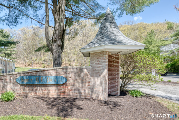 Property Photo:  61 Hunter Court 61  CT 06790 