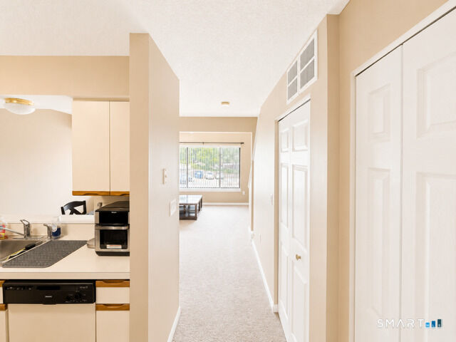 Property Photo: 1690 Dixwell Avenue 5 CT 06514