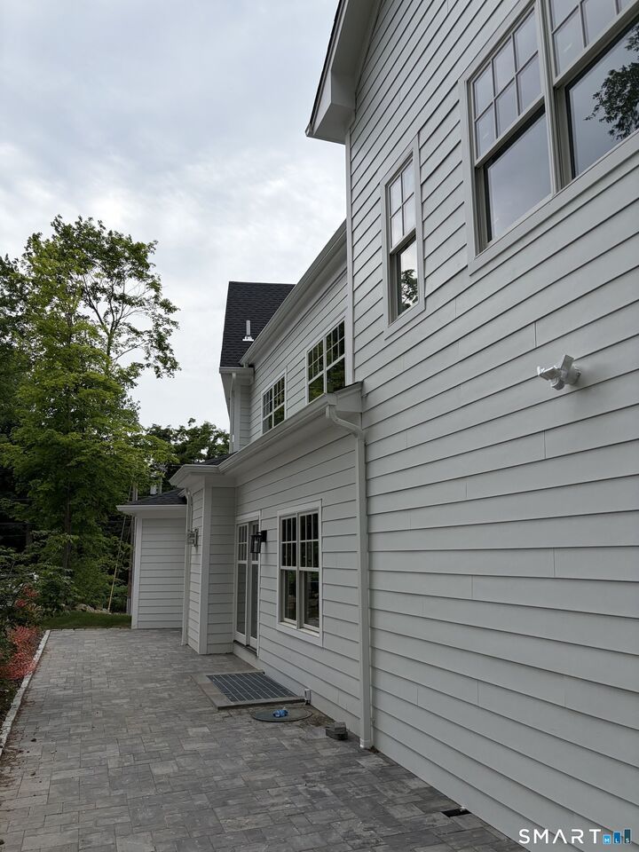 Property Photo:  145 River Street  CT 06840 