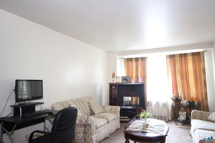 Property Photo:  71 Strawberry Hill Avenue 221  CT 06902 