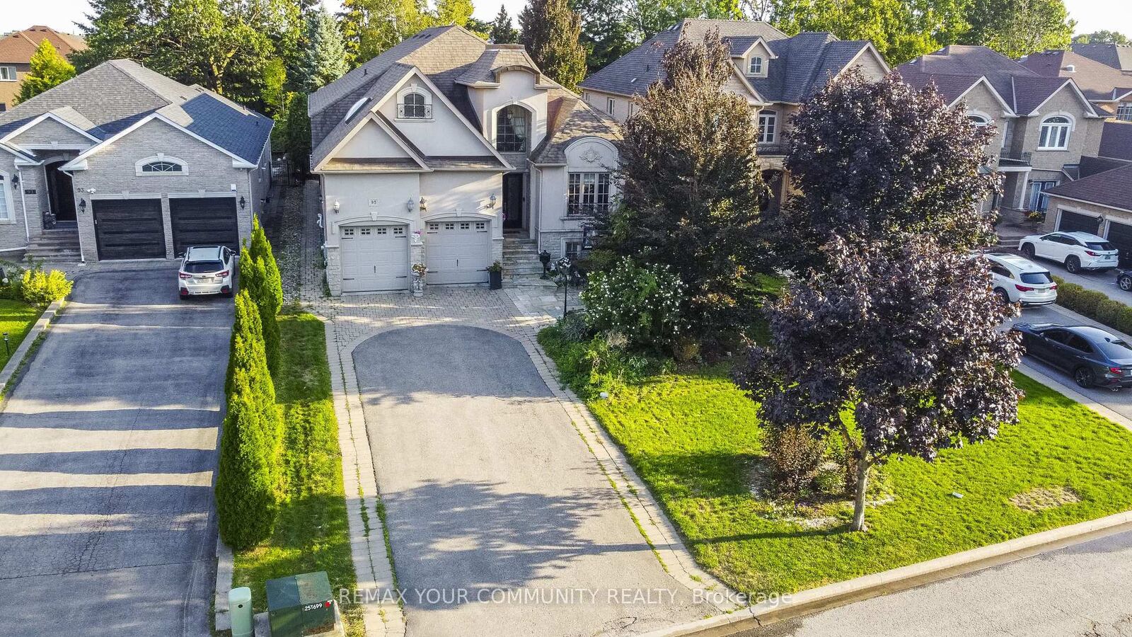 Property Photo: 95 Naughton Drive ON L4C 8B3