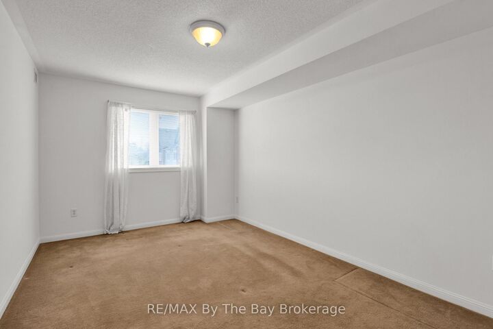 Property Photo: 16 Westbury Road 311 ON L9Z 0B8
