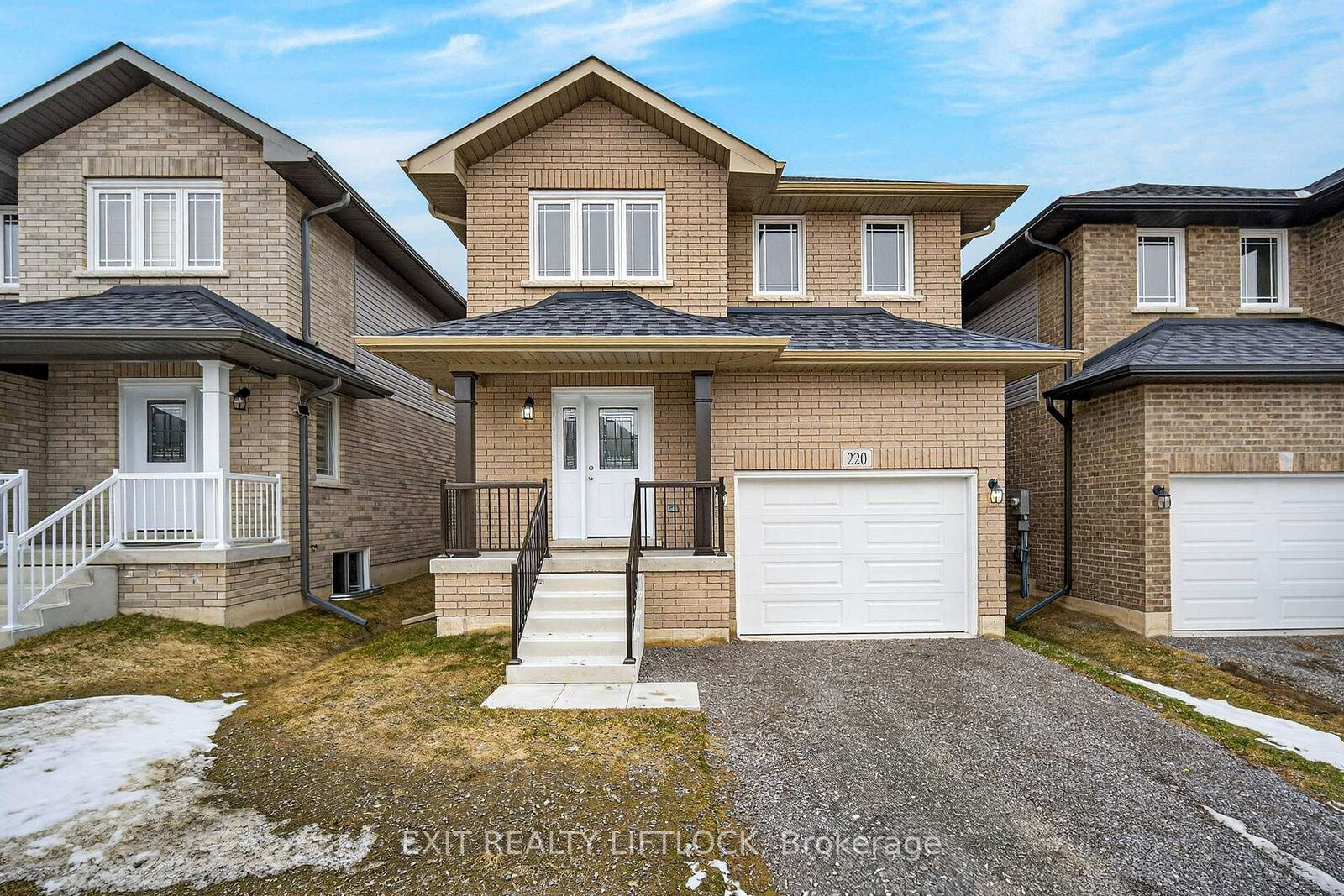 Property Photo: 220 O'Neil Street ON K9K 0H5