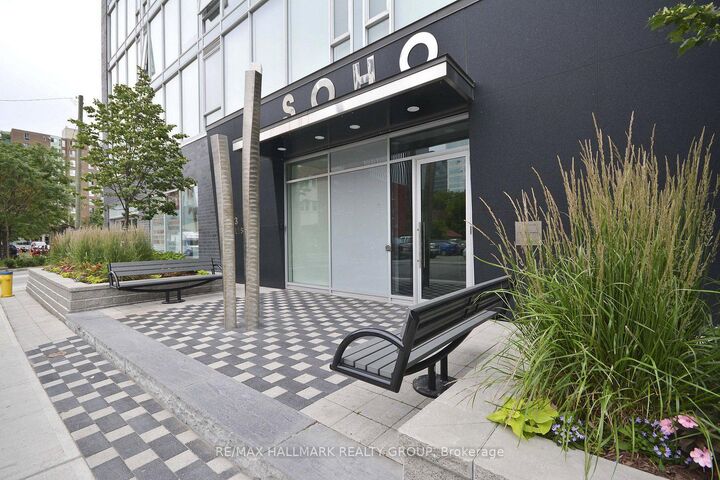 300 Lisgar Street 1111 — photo 1