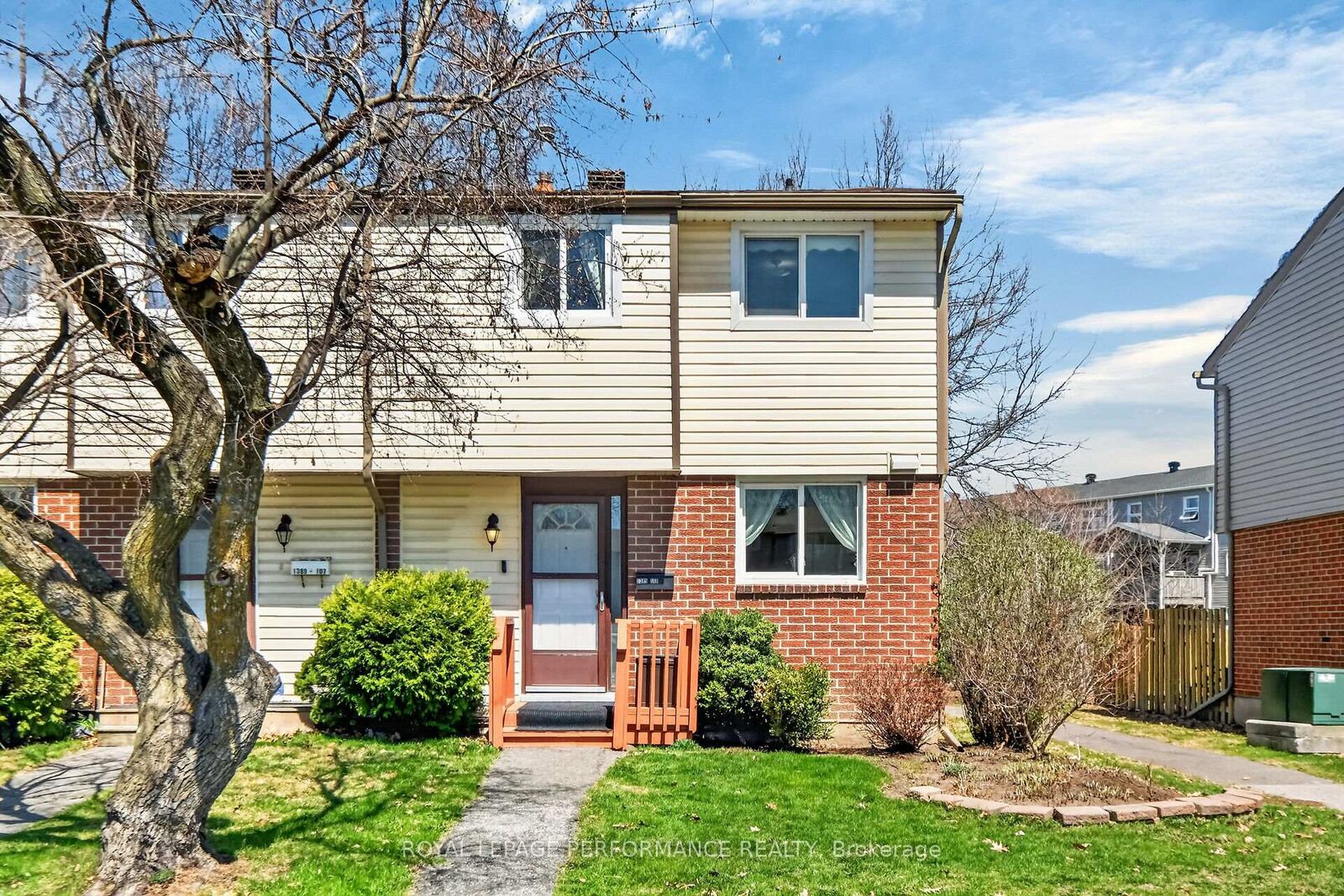 Property Photo: 1389 Palmerston Drive 108 ON K1J 8N9