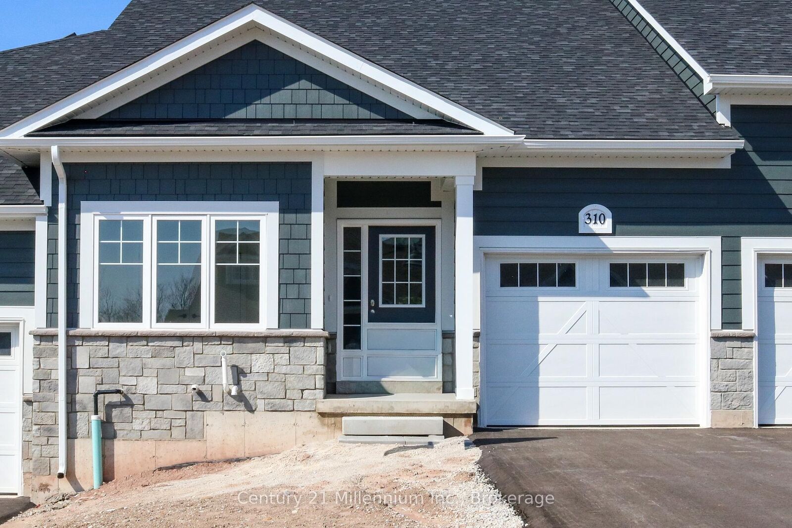 Property Photo:  310 Telford Trail  ON N0H 1S0 