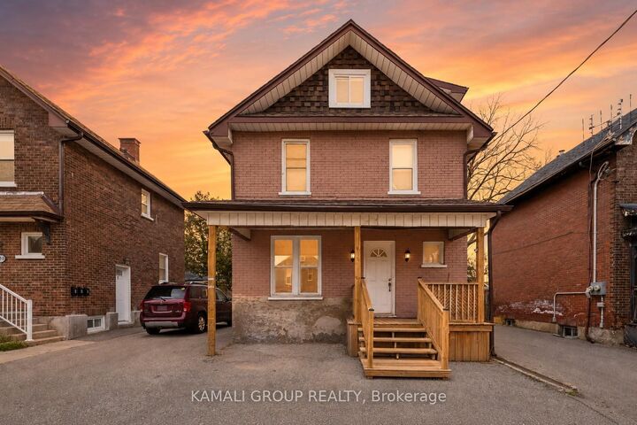 254 Bruce Street — photo 1