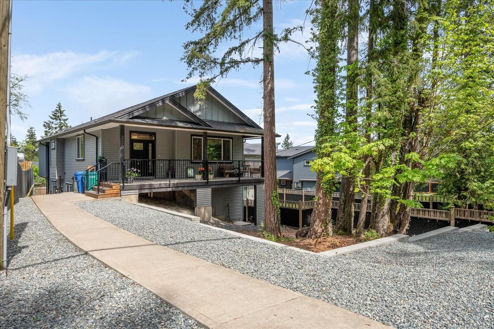 Property Photo:  279 Westwood Rd  BC V9R 6S4 