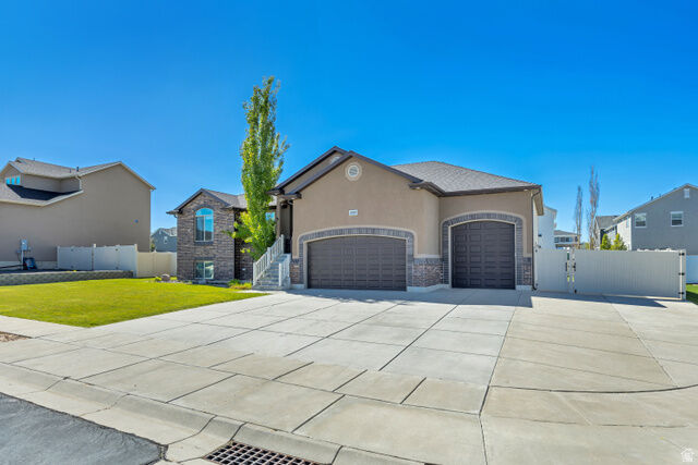 Property Photo: 3039 W 3825 S UT 84401