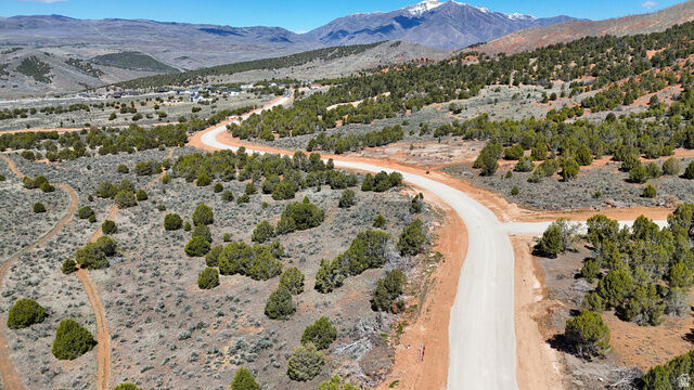 Property Photo: 5206 Cougar Run 46 UT 84629