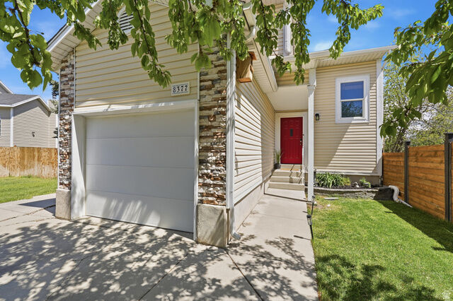 Property Photo: 8377 S Meadow Green Way W UT 84088