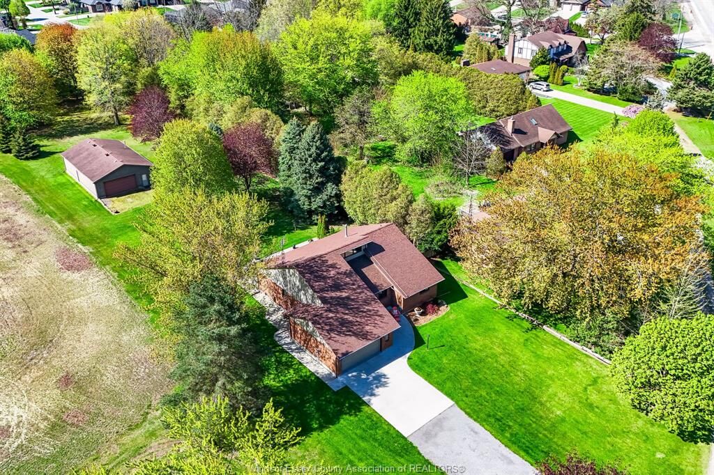 Property Photo: 621 County Rd 20 ON N9Y 2E6