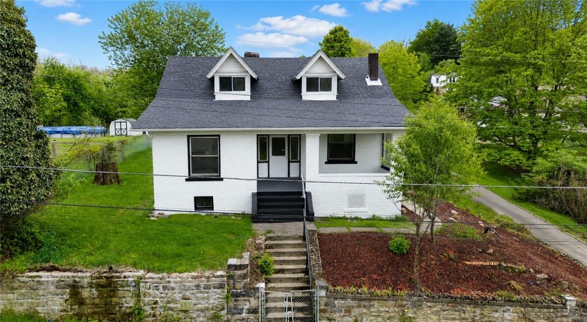 Property Photo:  2123 Grandview Avenue  PA 15146 