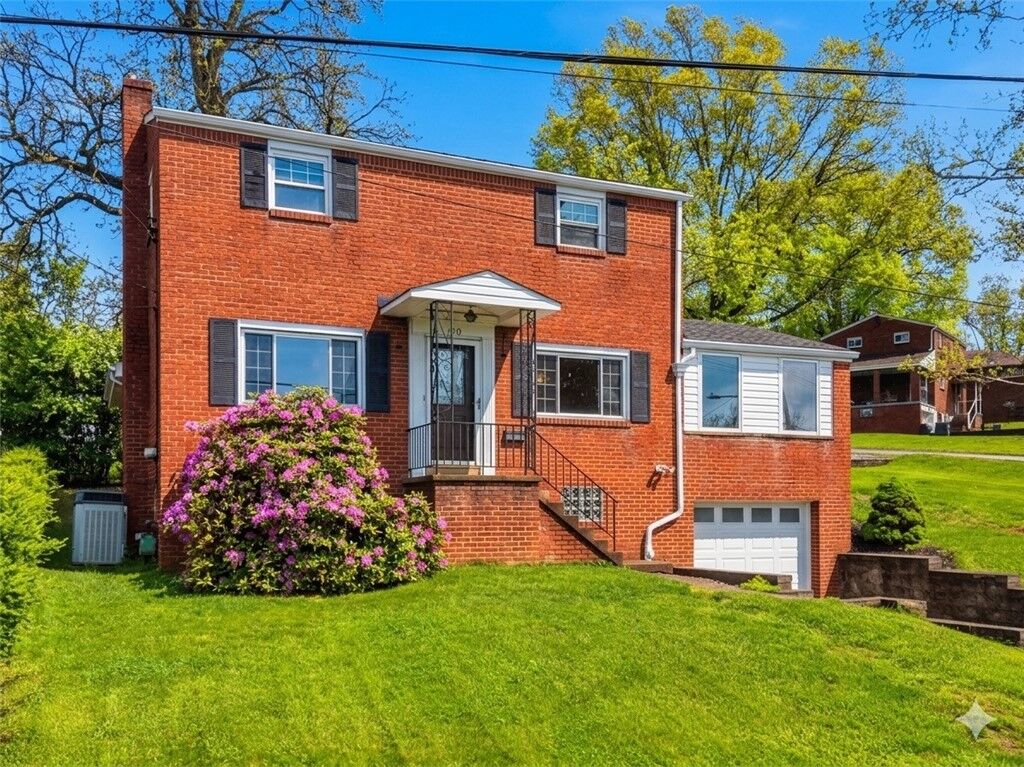 Property Photo:  130 Promenade Street  PA 15205 