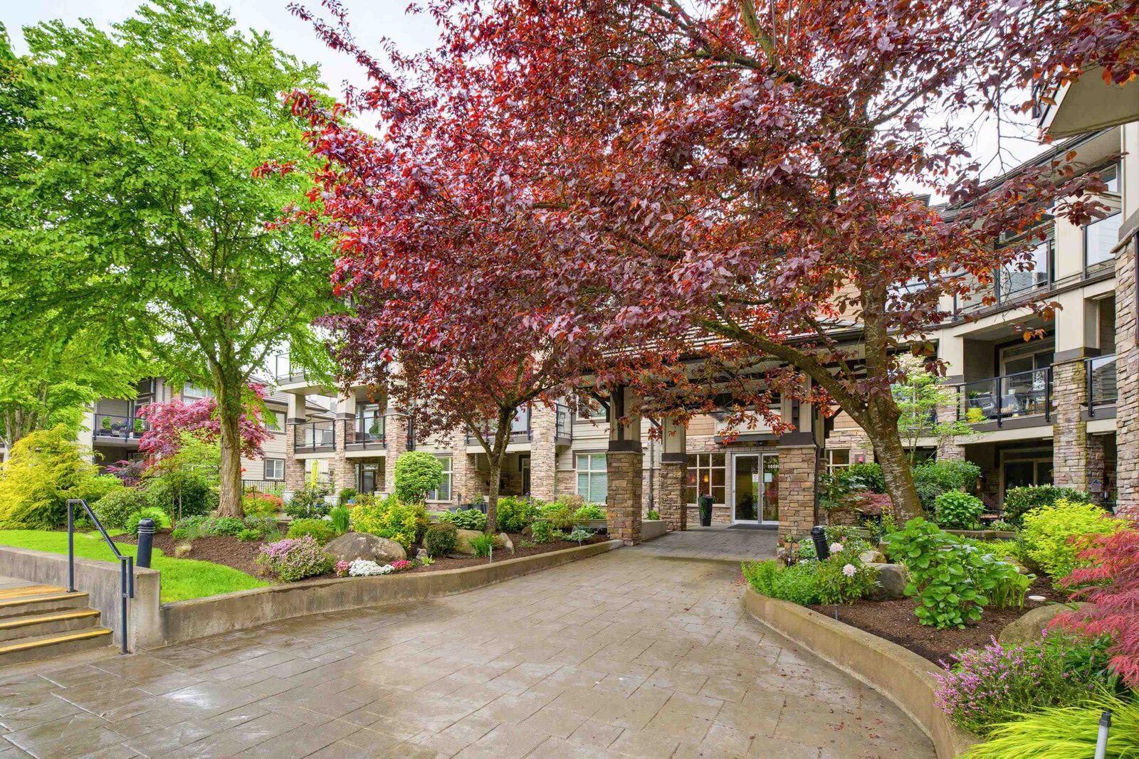 Property Photo:  15195 36 Avenue 306  BC V3Z 4R3 