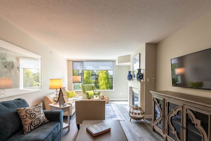 Property Photo: 12148 224 Street 404 BC V2X 3N8