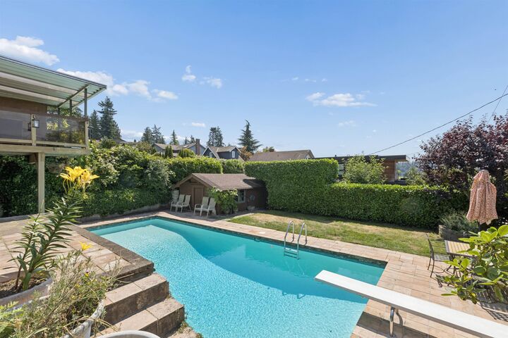 Property Photo: 1092 Duchess Avenue BC V7T 1G9