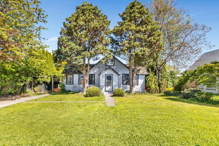 Property Photo: 46133 Third Avenue BC V2P 1R7