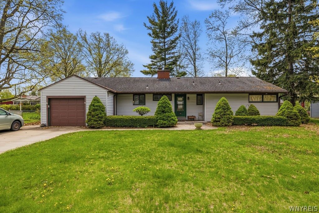 Property Photo:  438 Tryon Drive  NY 14092 