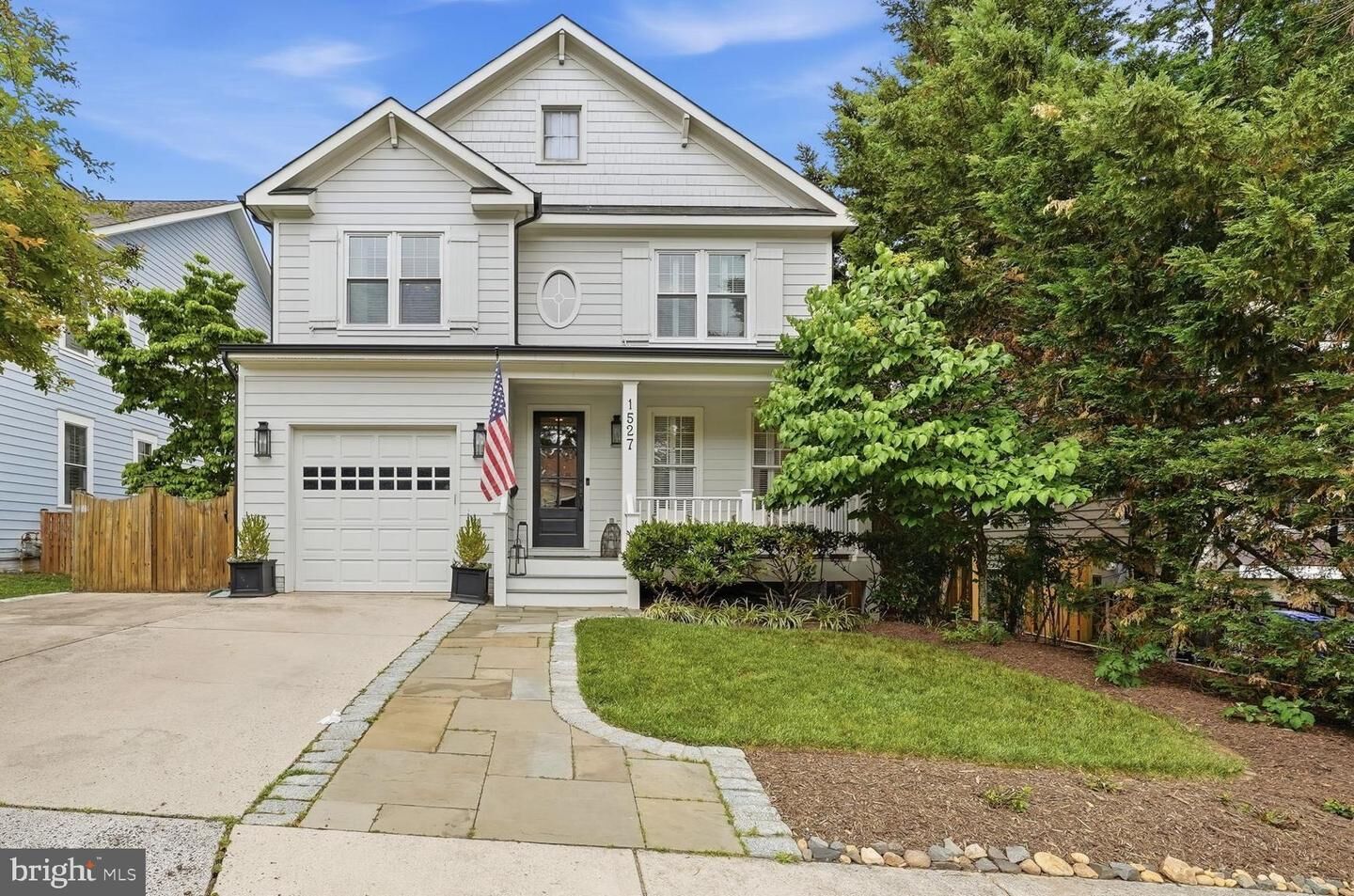 Property Photo:  1527 N Randolph Street  VA 22207 