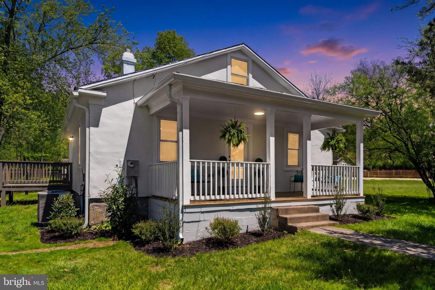 Property Photo: 33960 Welbourne Road VA 20184