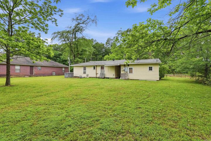 Property Photo:  530 First Ave  AR 72032 