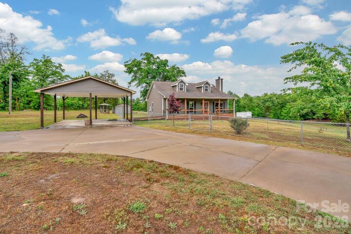 Property Photo:  4084 Pacolet Highway  SC 29372 