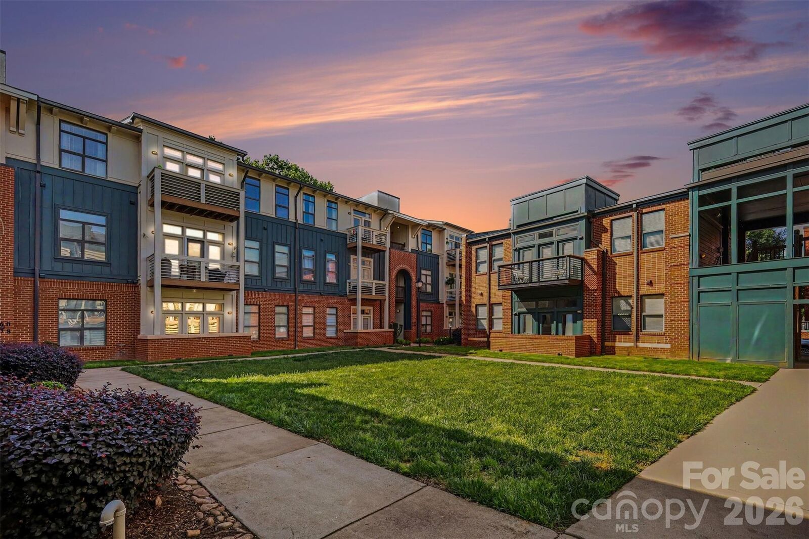 Property Photo: 450 New Bern Station Court NC 28209